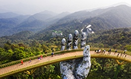 Kuşbakışı Altın Köprü Da Nang Vietnam