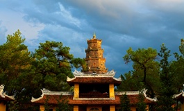 Hue Thien Mu Pagodası
